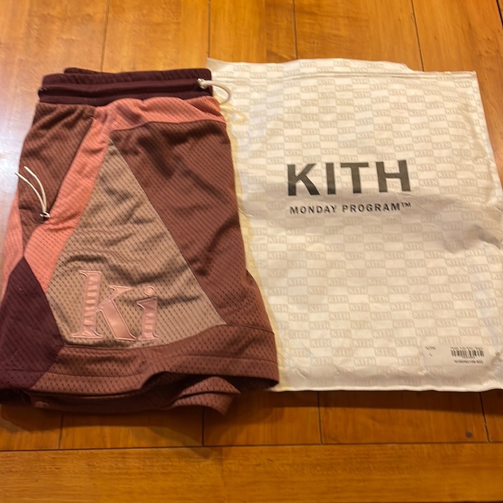 DSWT Size Large Kith Turbo Shorts